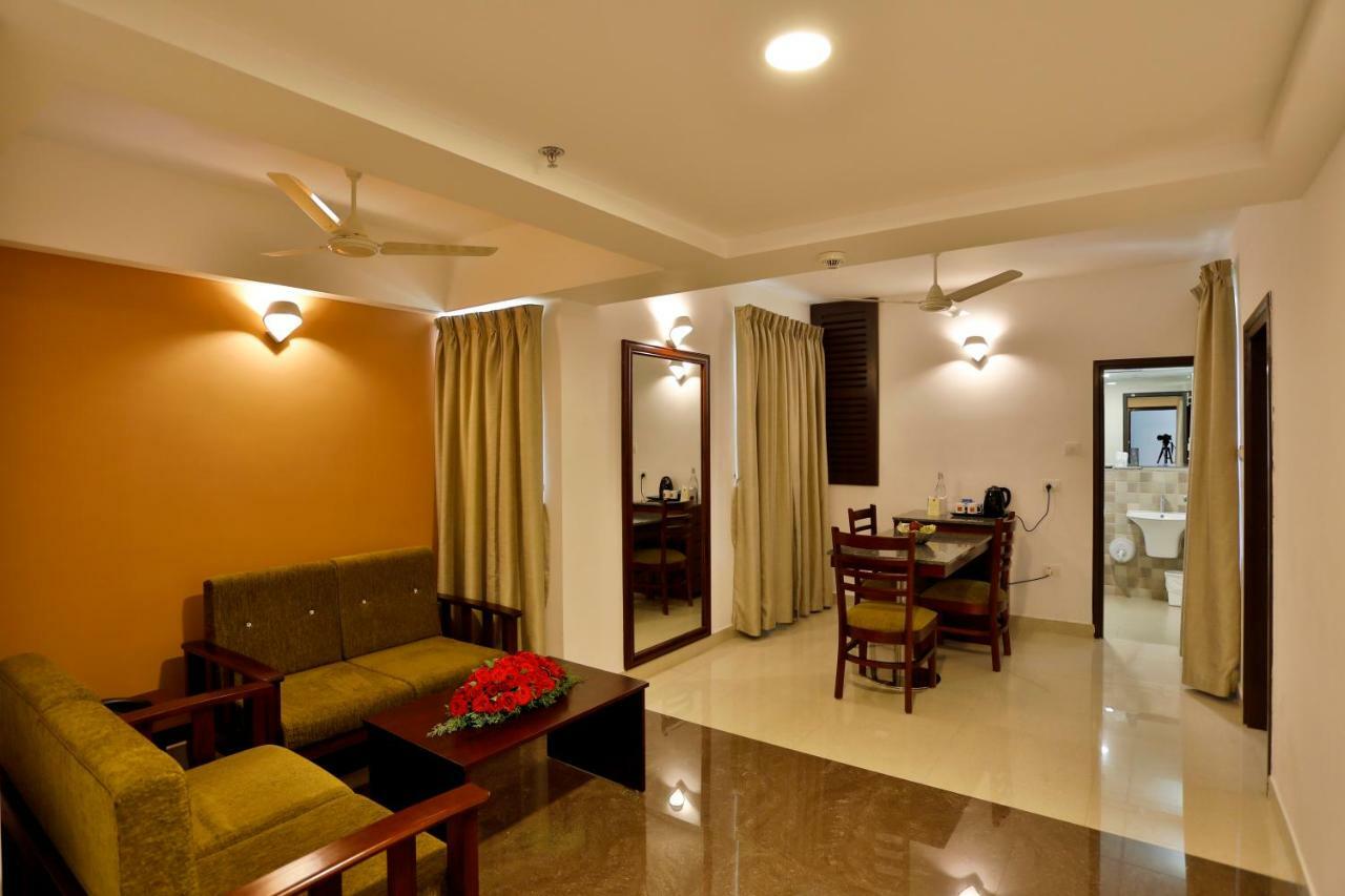 Hotel Sterling Thekkady Exterior foto