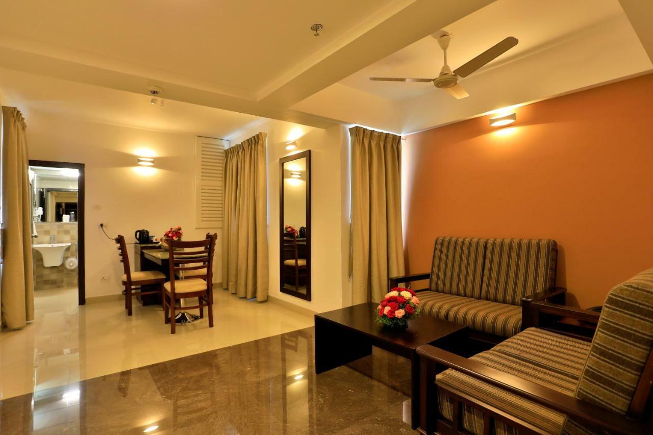 Hotel Sterling Thekkady Exterior foto