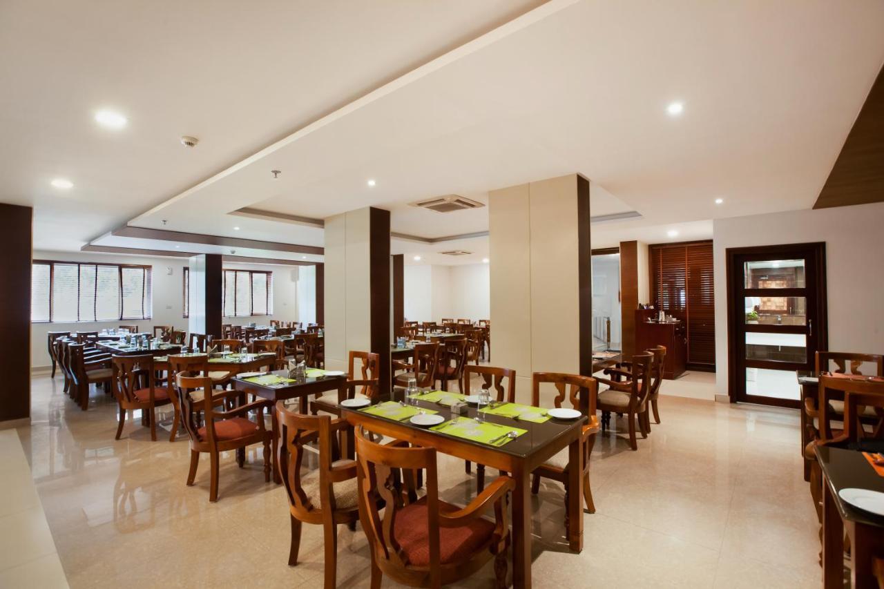 Hotel Sterling Thekkady Exterior foto